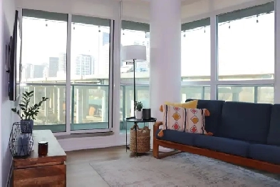 downtown 1  den condo for rent- fort york liberty village area Image# 1