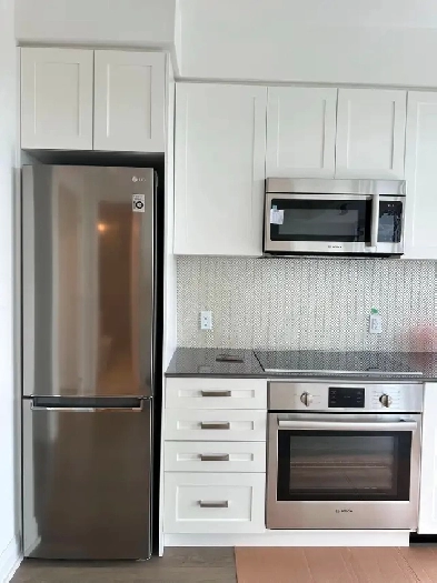 1-Bedroom Corner Unit for Rent – 293 The Kingsway Image# 7