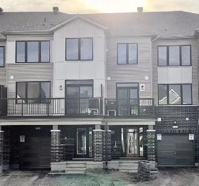 2 bedrooms townhouse for rent in Barrhaven Image# 1