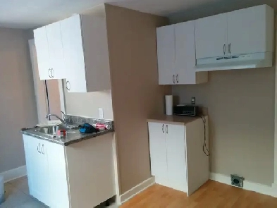 Beau petit 2 1/2 à louer. Nice small 1 bedroom apart for rent Image# 5