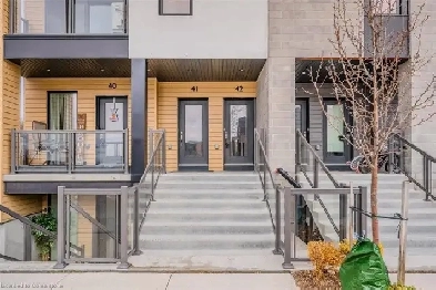 Gorgeous brand new 2 storey Condo available for immediate lease Image# 1