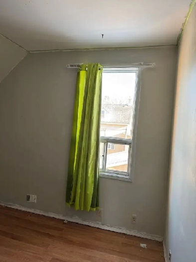 Room for rent in sherbrook st downtown Winnipeg Image# 1