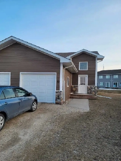 2 beds - 1 bath - garage - full basement - House Image# 9