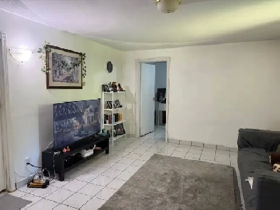 2 bedroom apartment in home in east Galt Cambridge... Image# 5