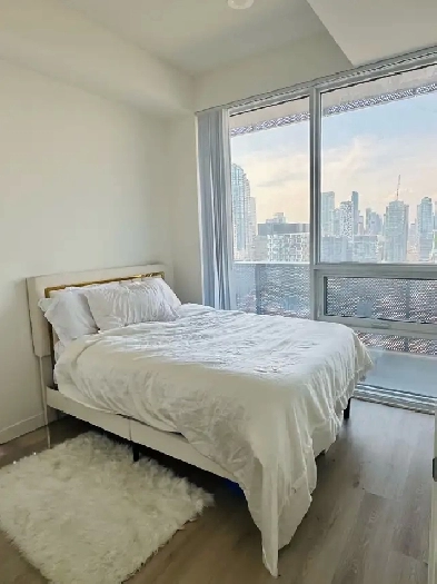 New Luxury Waterfront Downtown Condo Image# 7