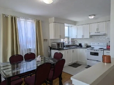 Two Bedroom Apartment - Keele and Eglinton Image# 5