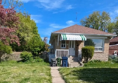 3-Bedroom Basement Unit with 2 Parking & Huge Lawn! Image# 6