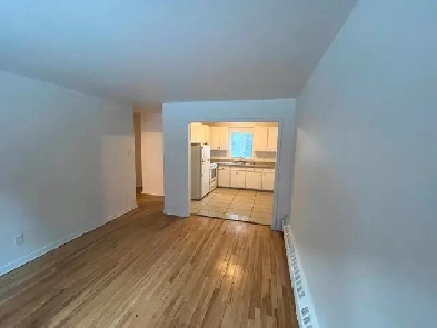 4 1/2 À LOUER ROSEMONT - JUIN - 1,600$ Image# 7