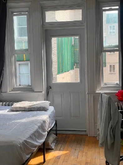 June Sublet in Downtown Montreal! Image# 1