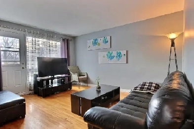 À louer – Grand 5 1/2 à Pointe-aux-Trembles – Étage d’un triplex Image# 1