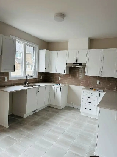 Newly built 3 Bedroom townhouse for rent Image# 1