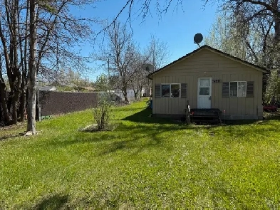 Winnipeg Beach 2 Br 1 Bath Cottage 50' Lot ONLY $89,900! Image# 9