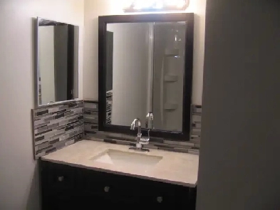 Room for rent cls UoC and brentwood C train Image# 2