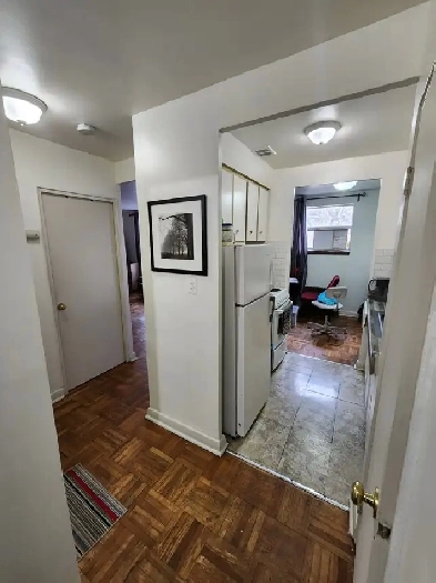 A large upgraded studio available for June 1st, Cosburn and Pape Image# 1