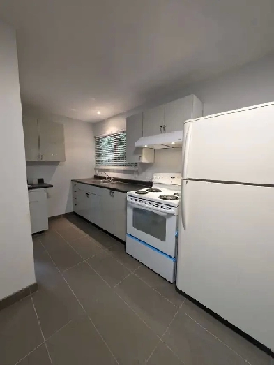 BRAND NEW - 1 BEDROOM - BURQUITLAM STATION Image# 2