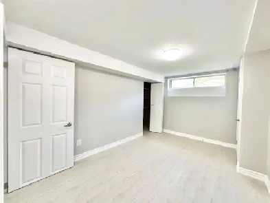 2 Bedrooms Basement apartment - Pharmacy & Sheppard inter Image# 7
