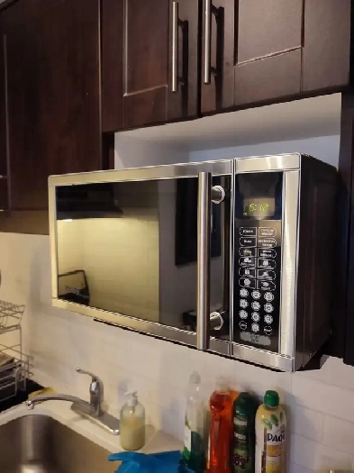 Spacious 1 Bedroom 3 1/2 apartment for Rent, Plateau-Mont-Royal Image# 1