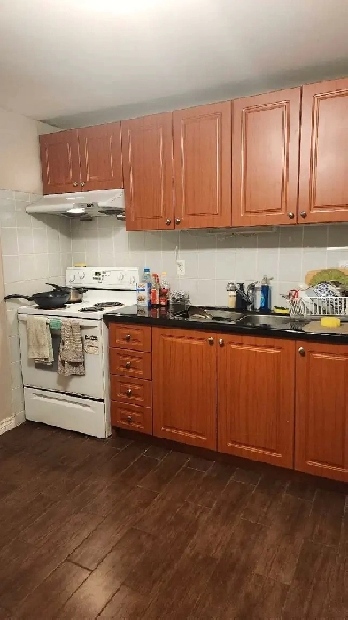 Sublet Room (June 1st to August 31st) for 570$ a month ( P Image# 3