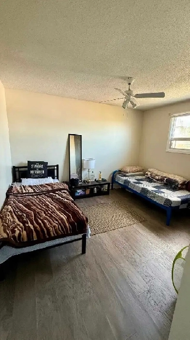 Room for Rent in sharing Image# 1