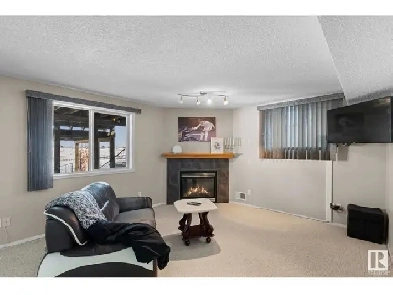 Beautiful Walkout Basement Suite for Rent Image# 5
