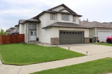 Bi Level House Image# 1