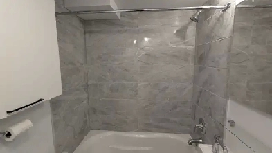 Studio Apartment in Downtown-Hull Image# 3