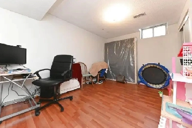 Room for rent in basement. Image# 7