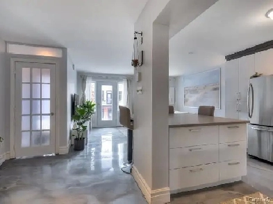 Grand 5½  avec 2 chambres et 1 stationnement !! Image# 1