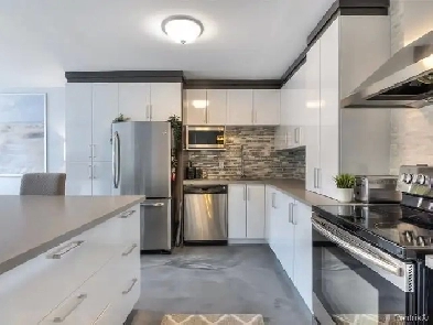 Large 5½ with 2 bedrooms and 1 parking space!! Image# 1