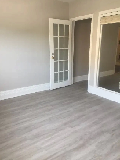 2nd Floor Commercial Space, Corner of Bathurst & Eglinton Image# 2