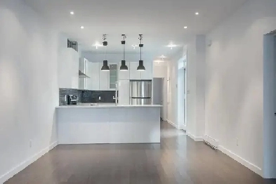Grand 5 1/2 (3 chambres) dans quartier tranquille Image# 2
