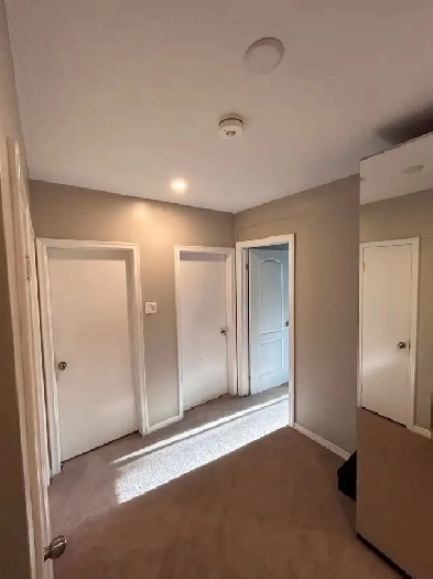 Rental cozy room, all included near st clair west station Image# 3