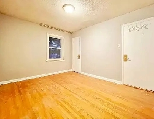 1 main bedroom & 1 basement bedroom on Lawrence W/Black Creek Image# 4