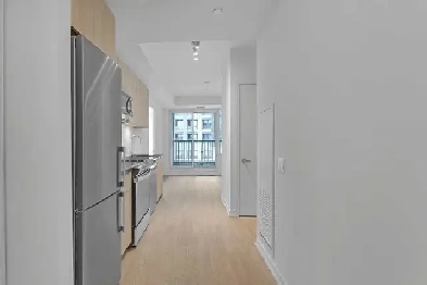 1 Bdrm   1 Den, 1 Bath  - YONGE & HWY 7 Image# 14