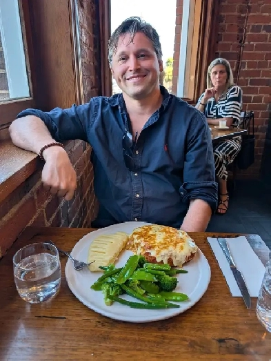 Mature 40 year old male looking for a rental Image# 1