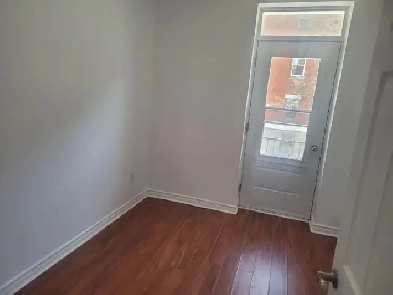 apartment for rent in outremont 41/2 available june 1 rent $1300 Image# 2