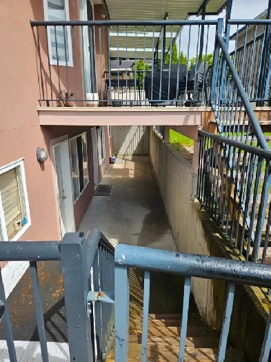 2 bedroom basement suite for rent Image# 3
