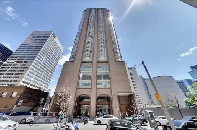 2 BEDRM 1 BATH(UNIVERSITY/DUNDAS/YONGE)SUBWAY 600 SF JUNE 1 12/F Image# 4