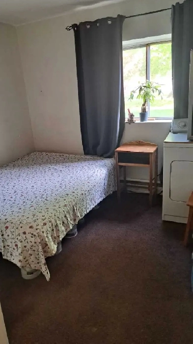 private room for rent $650 internet and utilities included Image# 1