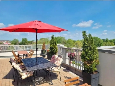 Penthouse-2 bedroom-2 bathrooms in Dollard-des-Ormeaux Image# 3