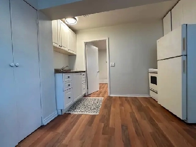 Centrally Located - 1 Bdrm Main Floor Apartment Image# 1