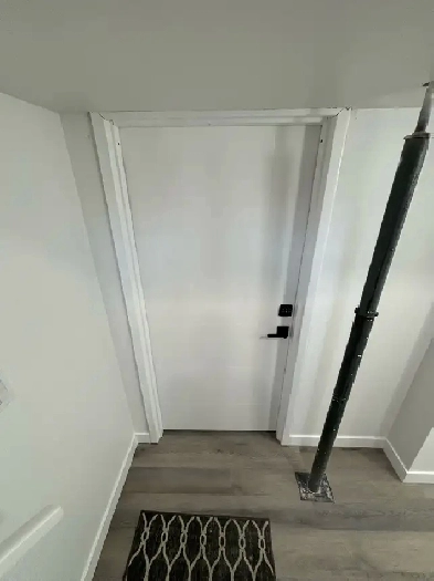 2 bedroom 1 bath suite for rent in East Kildonan. Image# 3