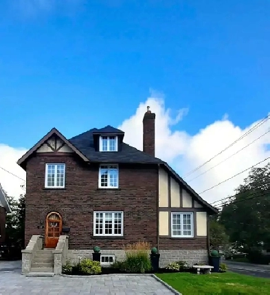 Fully furnished, turnkey: ideal for business or insurance claims Image# 1