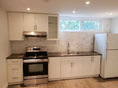 BEAUTIFUL 2 BEDROOM BASEMENT APARTMENT IN PICKERING Image# 1