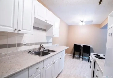 2 Bed, 1 Bath Condo Image# 5