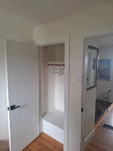 room for rent Image# 8