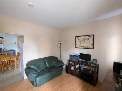 3 1/2 à louer Chambly (libre après les rénovations) Image# 1