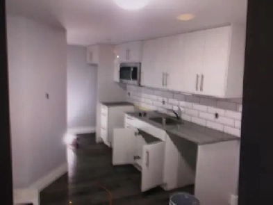 LUXURY HOMES UWO STUDENTS Image# 1