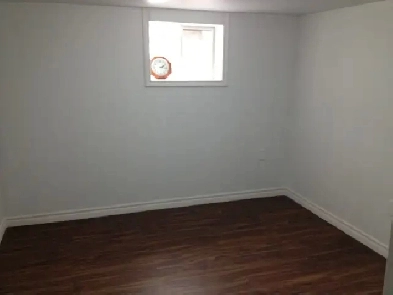 Rent Basement Detached House 2 BR 1 WR near STC 401 Go Station Image# 1