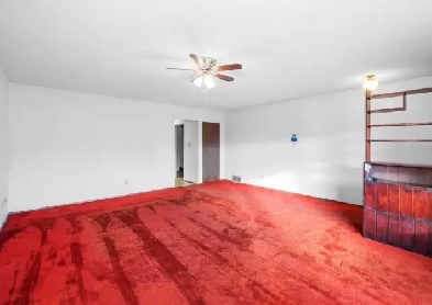 Basement room for rent available right away Image# 1